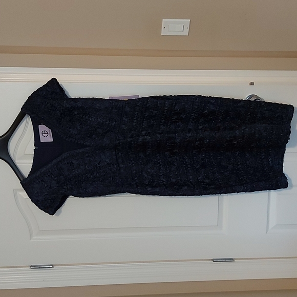 Shift dress - Picture 1 of 3